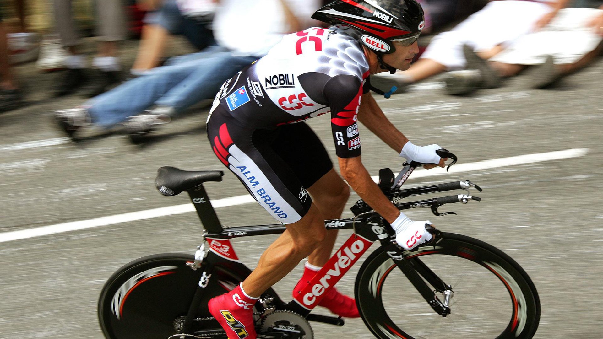 球队心理辅导：高压环境下的调节策略，高压职业人群的心理健康问题